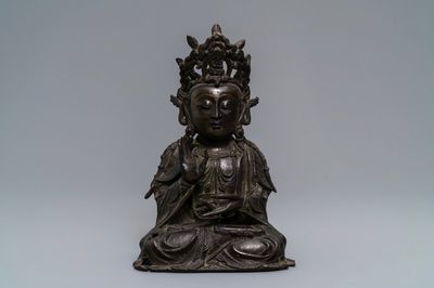 Un modèle de Guanyin en bronze, Chine, Ming