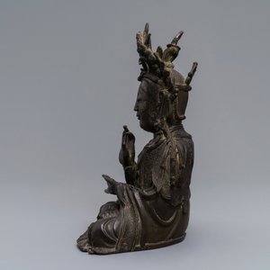 Un modèle de Guanyin en bronze, Chine, Ming — photo 4