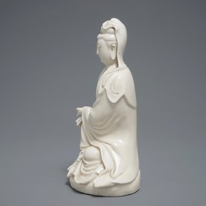 Un modèle de Guanyin en porcelaine blanc de Chine de Dehua, 18/19ème — photo 4