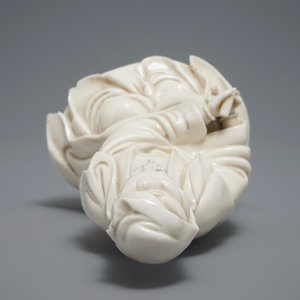 Un modèle de Guanyin en porcelaine blanc de Chine de Dehua, 18/19ème — photo 5