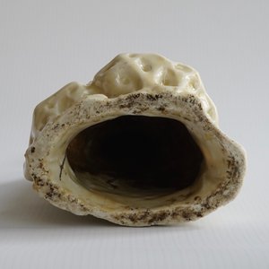 Un modèle de Guanyin en porcelaine blanc de Chine de Dehua, 18ème — photo 9