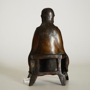 Un modèle de Zhenwu assis en bronze, Ming — photo 11