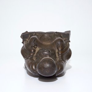 Un modèle de Zhenwu assis en bronze, Ming — photo 6
