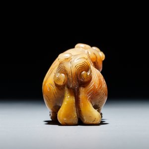Un modèle d'un animal mythique en jade sculpté, Chine, 18/19ème — photo 5