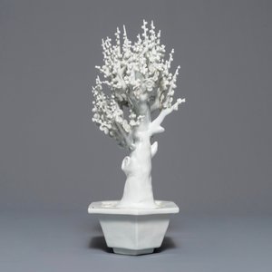 Un modèle d'un arbre en porcelaine blanc de Chine, Kangxi — photo 2