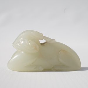 Un modèle d'un bélier en jade sculpté sur socle en bois, 19ème — photo 13