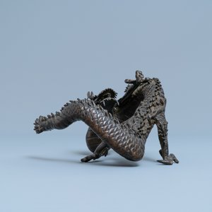 Un modèle d'un dragon en bronze, Japon, Meiji, 19ème — photo 5