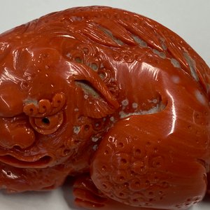 Un modèle d'un lion bouddhiste en corail rouge sculpté, Chine, 19/20ème — photo 10