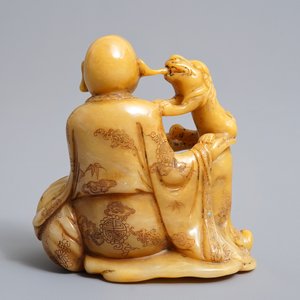 Un modèle d'un Luohan en pierre de savon de Shoushan incrustée, Chine, 19/20ème — photo 3