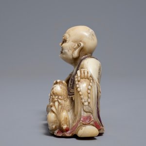Un modèle d'un Luohan en pierre de savon de Shoushan sculptée, Chine, 18/19ème — photo 4