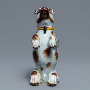 Un modèle d'un ours en faïence de Delft polychrome, 18ème — photo 2