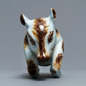 Un modèle d'un ours en faïence de Delft polychrome, 18ème — photo 7