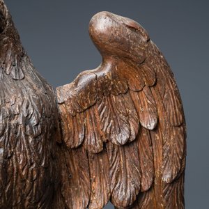 Un modèle d'un pélican en chêne sculpté, 17ème — photo 11