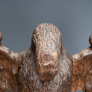 Un modèle d'un pélican en chêne sculpté, 17ème — photo 6
