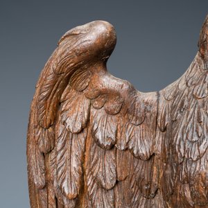 Un modèle d'un pélican en chêne sculpté, 17ème — photo 9