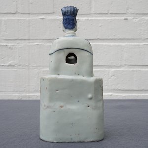 Un modèle d'un servant en porcelaine de Chine bleu et blanc, Wanli — photo 16
