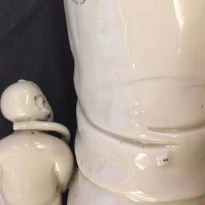 Un modèle d'une Guanyin avec enfant et un Bouddha en blanc de Chine de Dehua, 18/19ème — photo 26