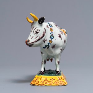 Un modèle d’une vache en faïence de Delft polychrome, 18ème — photo 3