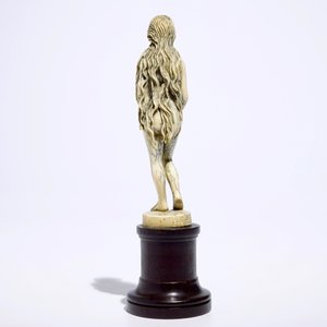 Un modèle d'une Vierge en ivoire sculpté, dans le style d'Erhart Gregor, Allemagne, 16/17ème — photo 4