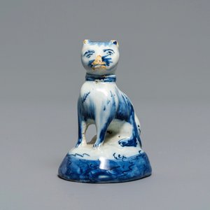 Un modèle miniature d'un chat en faïence de Delft en bleu et blanc, 18ème — photo 2