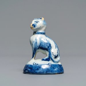 Un modèle miniature d'un chat en faïence de Delft en bleu et blanc, 18ème — photo 3