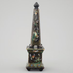 Un obélisque en noir de Delft, vers 1700 — photo 4