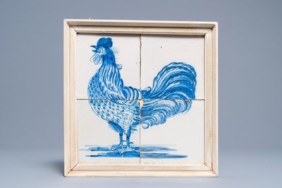 Un panneau de carreaux en faïence de Delft en bleu et blanc à décor d'un coq, fin du 18ème