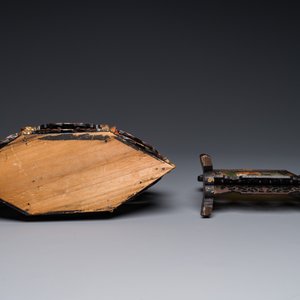 Un paravent de table en bois monté de pierres précieuses et un retable ou 'chanab' pour le marché du Détroit ou de Peranakan, Chine, 19/20ème — photo 3