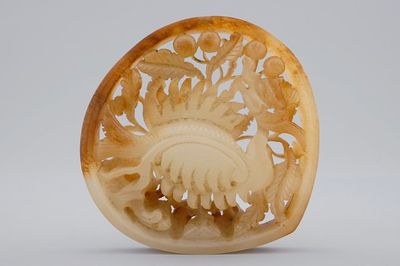 Un pendentif en jade sculpté au phénix, Chine, 19ème