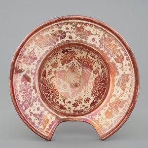 Un plat à barbes hispano-mauresque, Espagne, vers 1600 — photo 2