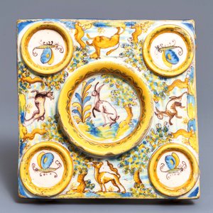 Un plat à condiments en faïence de Talavera polychrome, Espagne, 18ème — photo 2