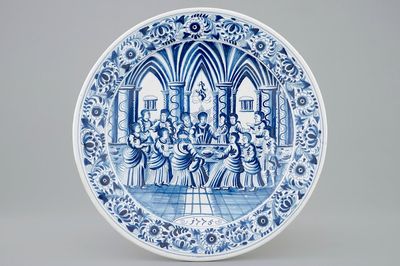 Un plat daté au décor de "La Cène" en faïence de Harlingen, la Frise, 1775
