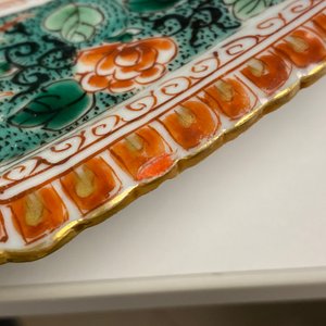 Un plat de forme octagonale en porcelaine de Chine famille verte, Kangxi — photo 6