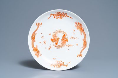 Un plat de style Kakiemon du service royale 'aux dragons rouges', porcelaine de Meissen, marque K.H.C., 18ème