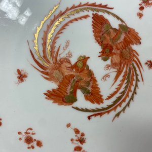 Un plat de style Kakiemon du service royale 'aux dragons rouges', porcelaine de Meissen, marque K.H.C., 18ème — photo 6