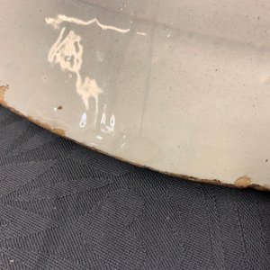 Un plat en faïence de Delft en bleu et blanc à décor raffiné d'une bataille de cavaliers, 18ème — photo 13
