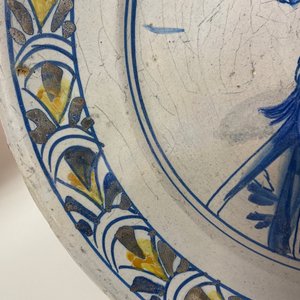 Un plat en majolique hollandais au portrait du Prince Guillaume II d'Orange, milieu du 17ème — photo 9
