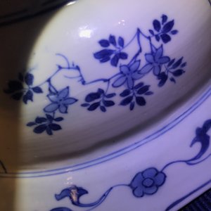 Un plat en porcelaine de Chine bleu et blanc, marque et époque de Kangxi — photo 22