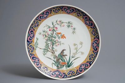 Un plat en porcelaine de Chine famille rose, marque et prob. époque de Guangxu, 19/20ème