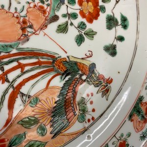 Un plat en porcelaine de Chine famille verte à décor de phénix, Kangxi — photo 6
