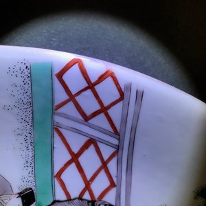 Un plat en porcelaine de Chine famille verte à décor d'une cérémonie de thé, Kangxi — photo 8