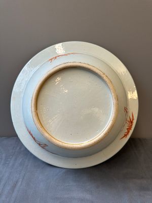 Un plat en porcelaine de Chine famille verte, un bassin et un plat famille rose, 19ème — photo 8