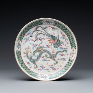 Un plat en porcelaine de Chine famille verte, un bassin et un plat famille rose, 19ème — photo 7