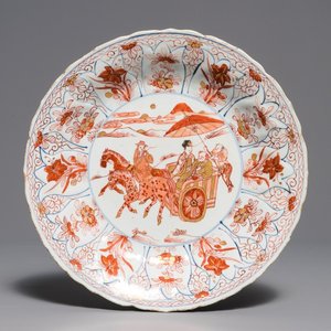 Un plat en porcelaine de Chine 'lait et sang' à décor d'une carrosse, Kangxi — photo 1