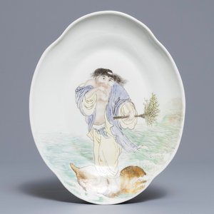 Un plat ovale en porcelaine de Chine qianjiang cai, 19/20ème — photo 1