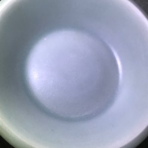 Un plat, quatre vases et deux bols en porcelaine de Chine céladon de Longquan, Song/Ming — photo 13