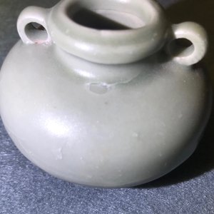 Un plat, quatre vases et deux bols en porcelaine de Chine céladon de Longquan, Song/Ming — photo 18