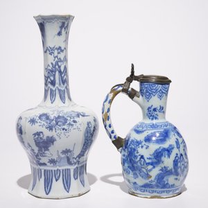 Un plat, un vase et une aiguière en faïence de Delft bleu et blanc à décor chinoiserie, 17/18ème — photo 4