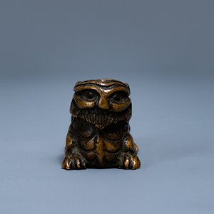 Un poids de rouleau en bronze en forme d'animal mythique, Ming — photo 3