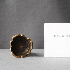 Un porte-encens en bronze laqué et doré, Ming — photo 11